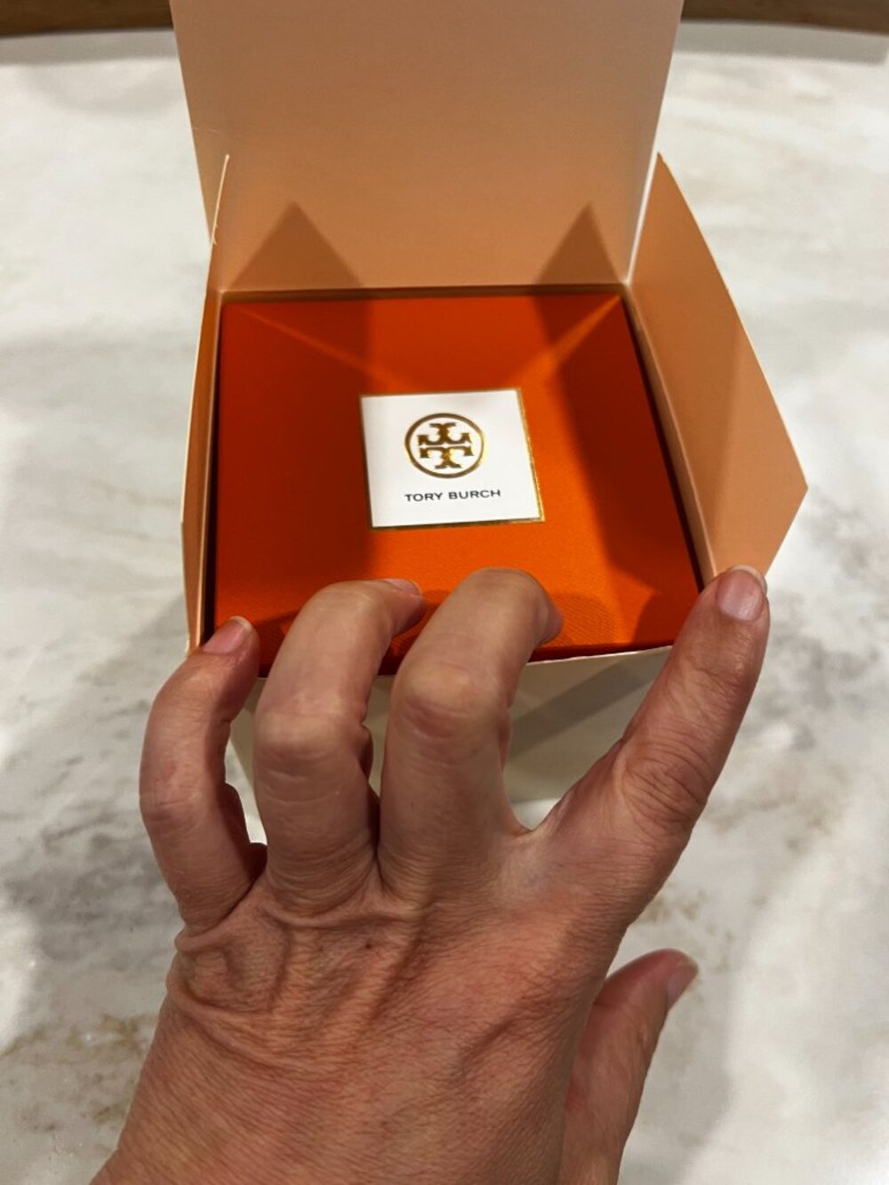 NEW Tory Burch Gigi Gold Bangle Watch Interchangeable Bezel Set TBW2100 Box - Picture 8 of 14